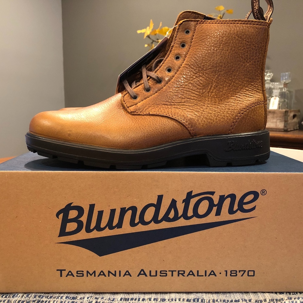 BLUNDSTONE lace-up leather boots | AUS/UK 7.5
